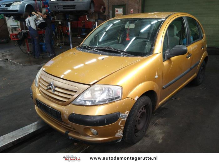 Citroen C3 1.4 Skrotfordon (2003, GEEL)