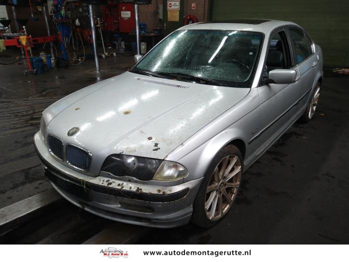 BMW 3 serie 323i 24V Skrotfordon (1999, GRIJS)