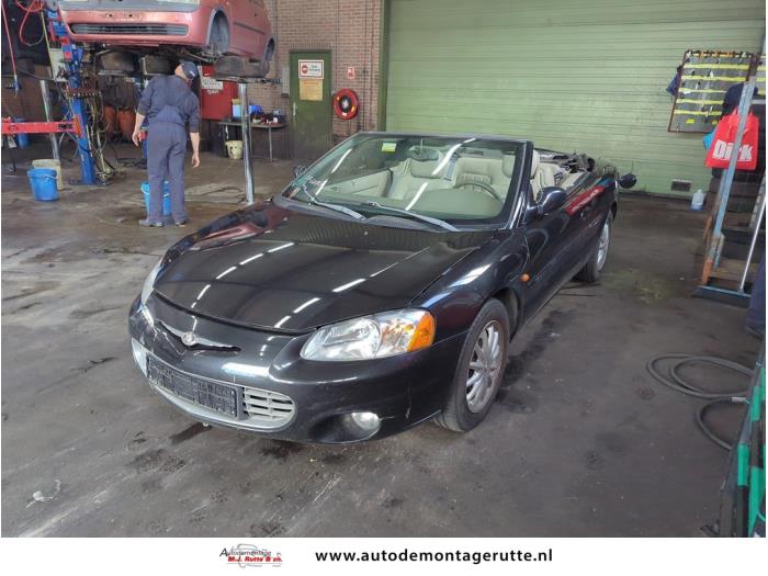 Chrysler Sebring Convertible 2.7 V6 24V  (Desguace)