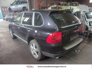 Porsche Cayenne 3.2 V6 24V Épave (2004, Noir)