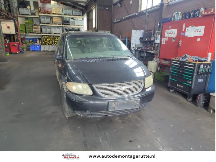 Chrysler Voyager/Grand Voyager 2.4 16V Vehículo de desguace (2002, Gris)
