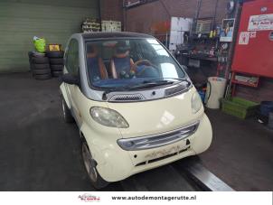 Smart City-Coupé 0.6 Turbo i.c. Smart&Pulse Samochód złomowany (2000, Szary)