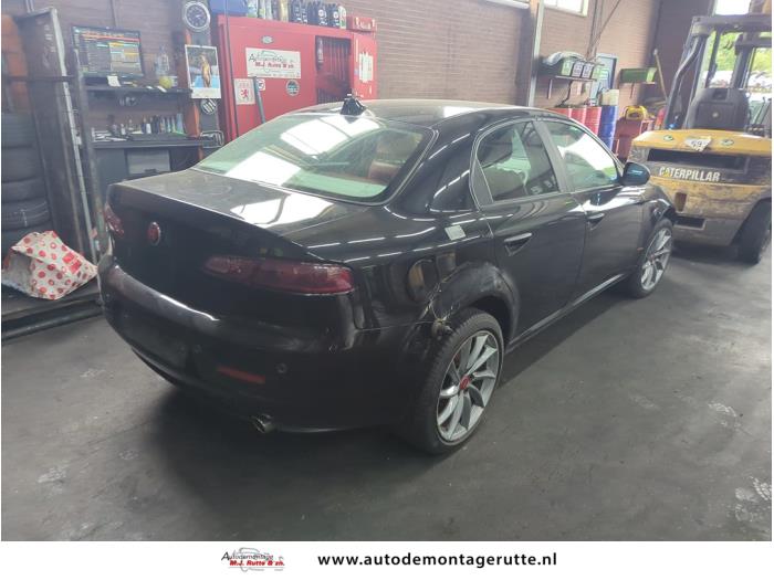 Alfa Romeo 159 2.2 JTS 16V Vehículo de desguace (2007, Negro)