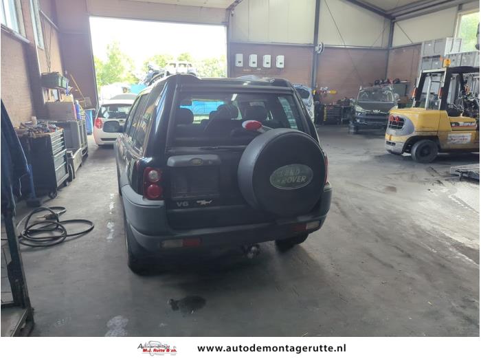 Landrover Freelander Hard Top 2.5 V-6 Vehículo de desguace (2002, Negro)