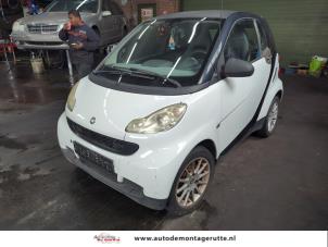 Smart Fortwo Coupé 1.0 45 KW Samochód złomowany (2007, Czarny)