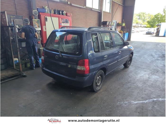 Mazda Demio 1.3 16V Samochód złomowany (2001, Niebieski)