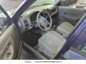 Mazda Demio 1.3 16V Samochód złomowany (2001, Niebieski)