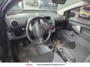 Toyota Aygo 1.0 12V VVT-i Vehículo de desguace (2006, Gris)