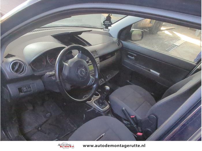 Mazda 2 1.4 16V Samochód złomowany (2004, Niebieski)