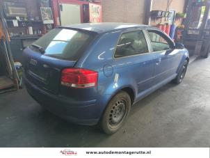 Audi A3 1.6 Schrottauto (2007, Blau)