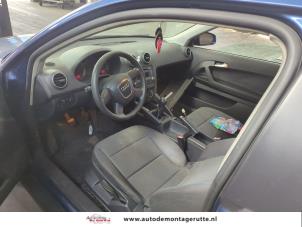 Audi A3 1.6 Schrottauto (2007, Blau)