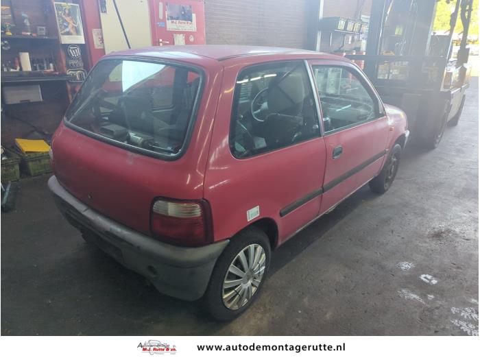 Suzuki Alto 1.0 16V Vehículo de desguace (2000, Rojo)