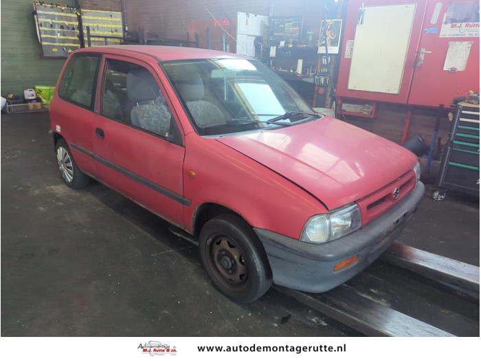 Suzuki Alto 1.0 16V Vehículo de desguace (2000, Rojo)