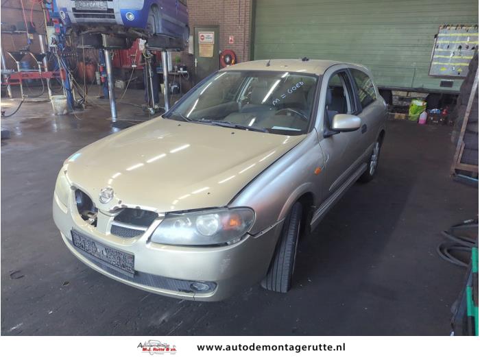 Nissan Almera 1.8 16V  (Skrot)