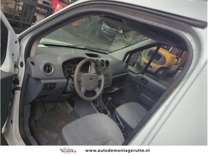 Ford Transit Connect 1.8 TDdi LWB Euro 4 Vehículo de desguace (2011, Granito)