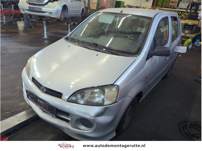 Daihatsu YRV 1.0 12V DVVT STi  (Schrott)
