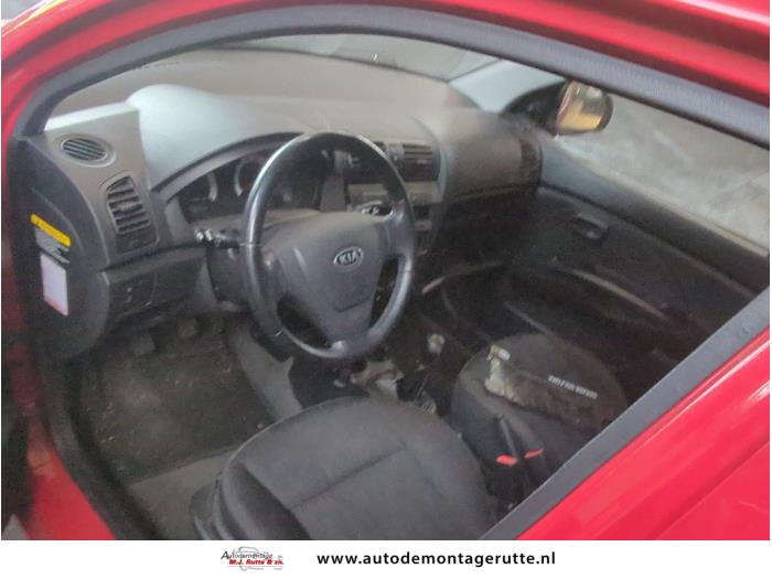 Kia Picanto 1.1 12V Vehículo de desguace (2009, Rojo)