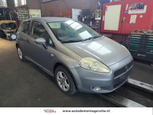 Fiat Grande Punto 1.2 Vehículo de desguace (2008, Gris)
