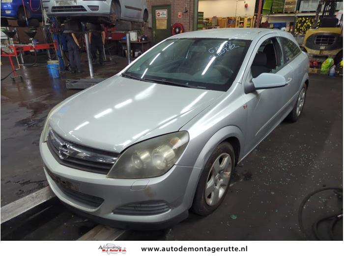 Opel Astra H GTC 1.4 16V Twinport  (Schrott)