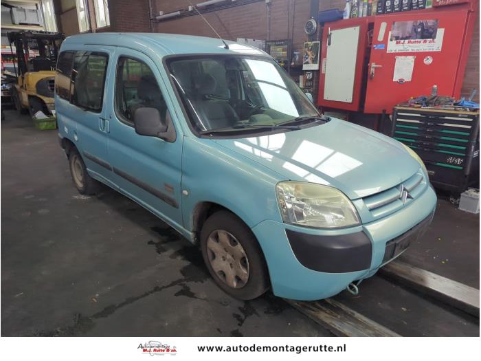 Citroen Berlingo Cinqspace, Multispace 1.4i Vehículo de desguace (2004, Azul)