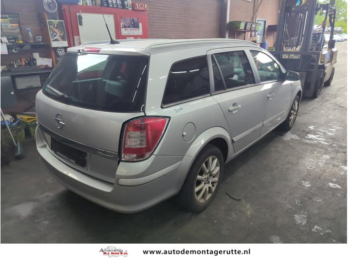 Opel Astra H SW 1.6 16V Twinport Vehículo de desguace (2008, Gris)