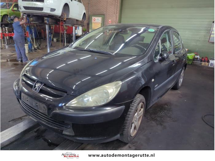 Peugeot 307 2.0 16V  (Rozbiórka)
