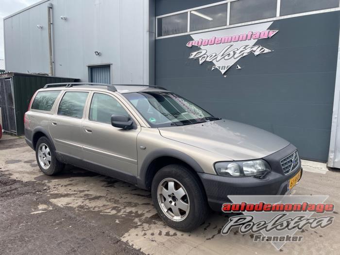 Volvo XC70 XC70 2.4 T 20V Schrottauto (2001, Beige)