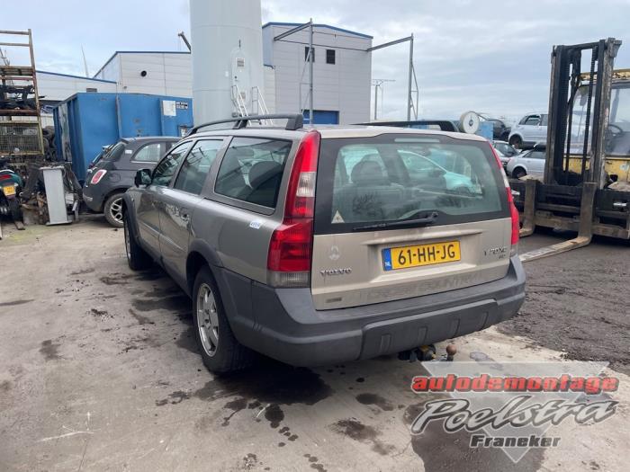 Volvo XC70 XC70 2.4 T 20V Schrottauto (2001, Beige)