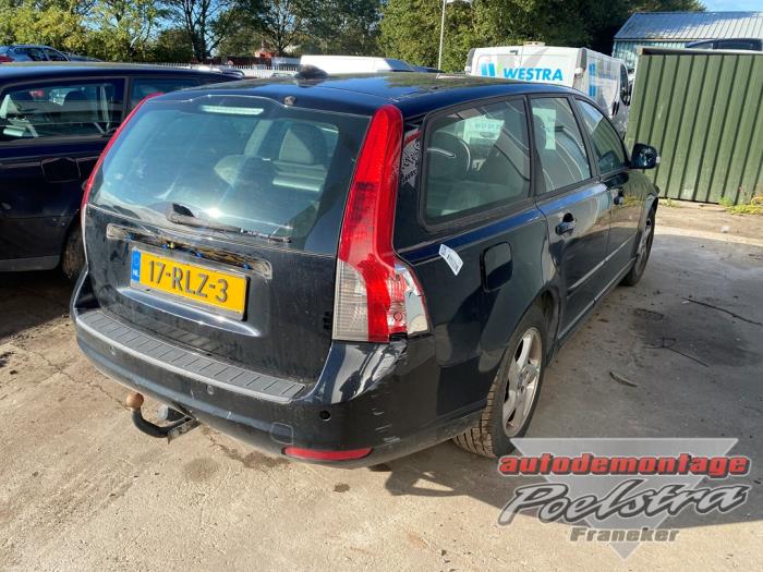 Volvo V50 1.6 D2 16V Épave (2011, Noir)