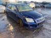 Toyota Avensis Wagon 2.2 D-4D 16V D-CAT Skrotfordon (2006, METALLIC BLAUW)
