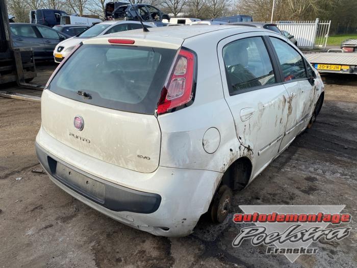 Fiat Punto Evo 1.3 JTD Multijet 85 16V Euro 5 Schrottauto (2011, Weiß)
