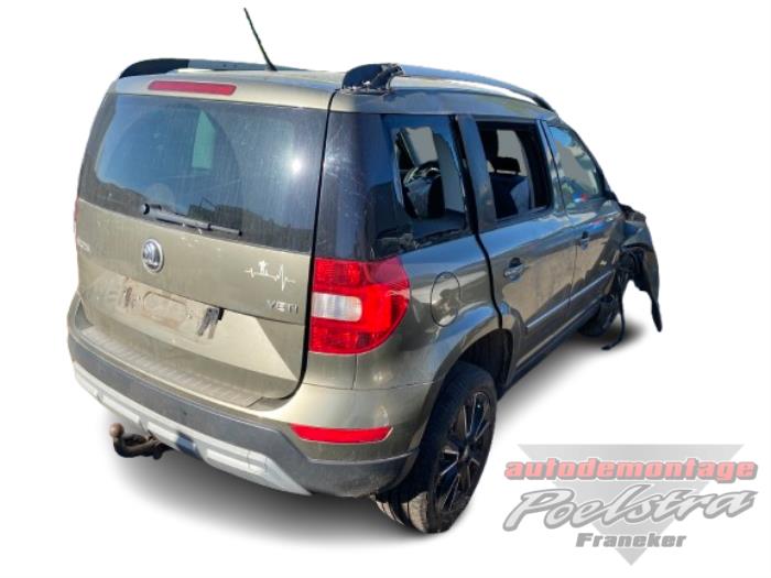 Skoda Yeti 1.2 TSI 16V Salvage vehicle (2015, Metallic, Green)