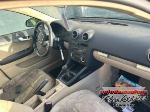 Audi A3 Sportback 2.0 FSI 16V Épave (2006, Noir)