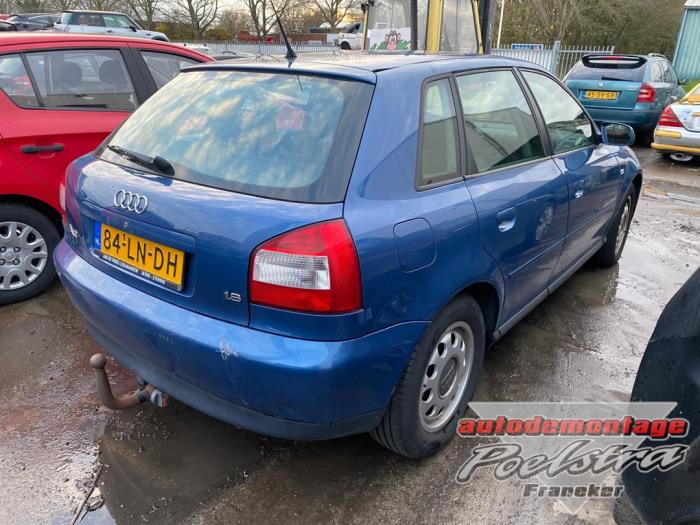 Audi A3 1.8 20V Épave (2003, Bleu)