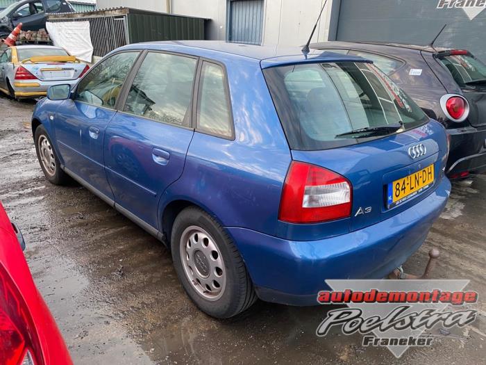Audi A3 1.8 20V Épave (2003, Bleu)