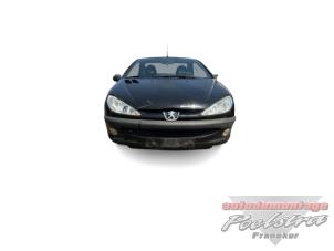 Peugeot 206 CC 1.6 16V Vehículo de desguace (2002, Negro)