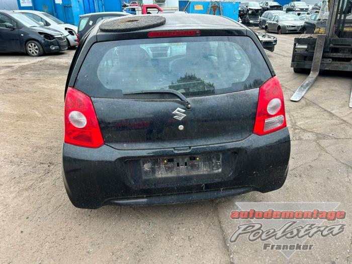 Suzuki Alto 1.0 12V Vehículo de desguace (2010, Negro)