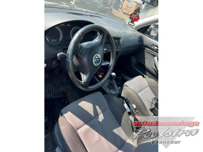 Volkswagen Golf IV 2.0 Vehículo de desguace (2001, Negro)