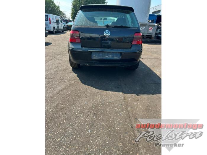 Volkswagen Golf IV 2.0 Vehículo de desguace (2001, Negro)