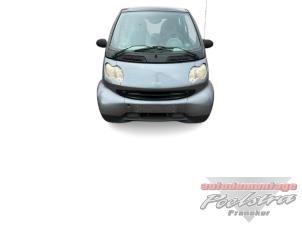 Smart City-Coupé 0.6 Turbo i.c. Smart&Pulse Vehículo de desguace (2002, Negro)