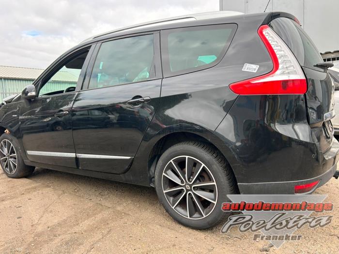 Renault Grand Scénic III 1.2 16V TCe 130 Vehículo de desguace (2013, Negro)