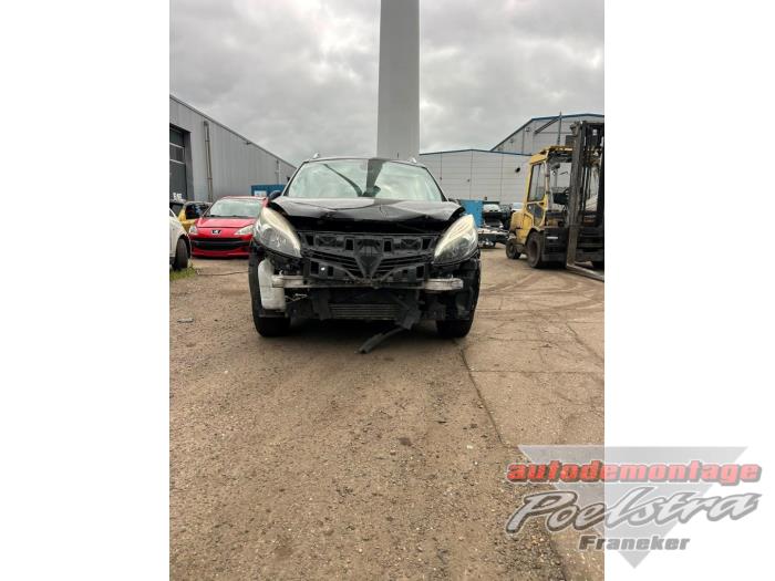 Renault Grand Scénic III 1.2 16V TCe 130 Vehículo de desguace (2013, Negro)