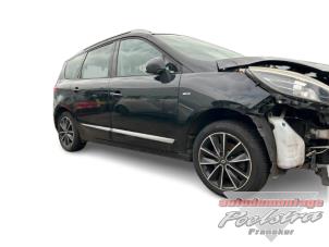 Renault Grand Scénic III 1.2 16V TCe 130 Vehículo de desguace (2013, Negro)