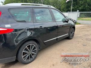 Renault Grand Scénic III 1.2 16V TCe 130 Vehículo de desguace (2013, Negro)