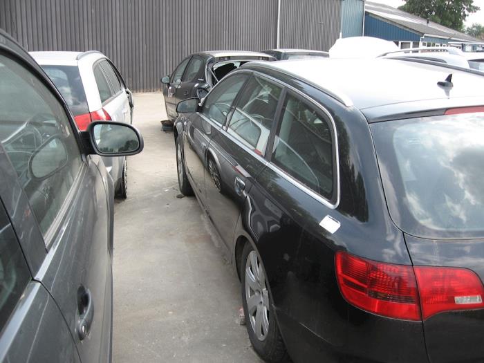 Audi A6 Avant 2.0 TDI 16V Épave (2005)