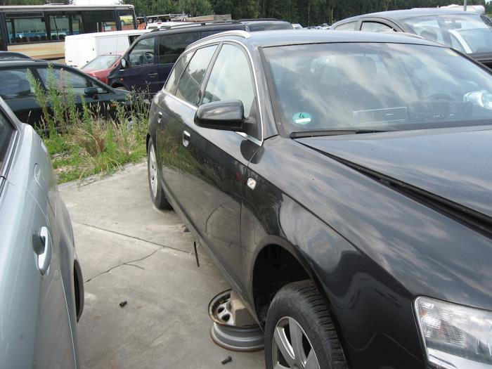 Audi A6 Avant 2.0 TDI 16V Épave (2005)