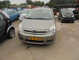 Toyota Corolla Verso 1.8 16V VVT-i Épave (2006, Beige)
