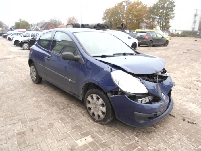 Renault Clio III 1.2 16V 75 Épave (2006, Bleu)