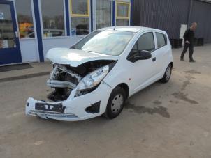 Chevrolet Spark 1.0 16V Épave (2011, Blanc)