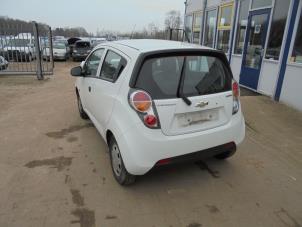 Chevrolet Spark 1.0 16V Épave (2011, Blanc)